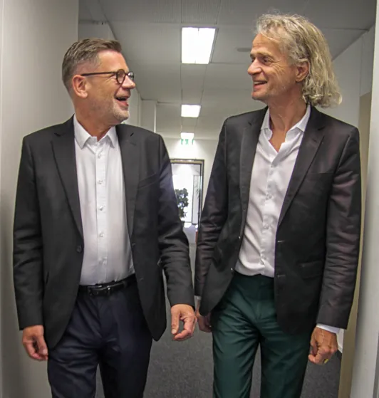 Bild von Ralph Kissner und Martin Hüppe, Geschäftsführer bei Six